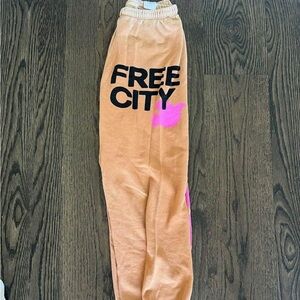 FREECITY Sweatpants